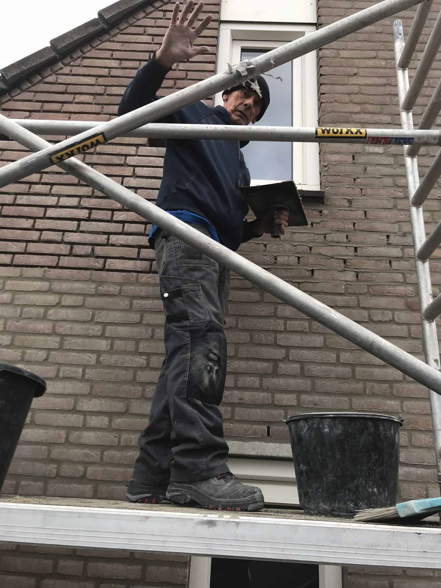 Voegersbedrijf Ernste (mijn vader aan het werk)